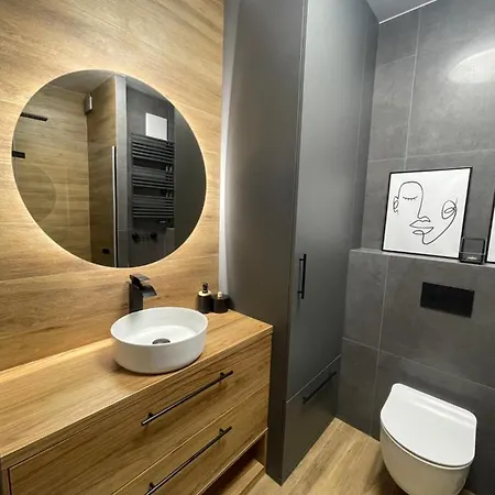 Ecru Port Praski Stylish Apartment